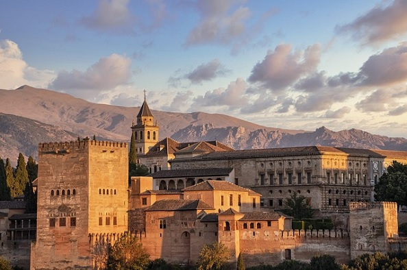 Emírek és királyok székhelye – a csodálatos Alhambra